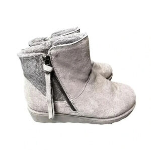 BEARPAW Megan Suede Water/Stain Repellent ankle boots, size 8, EUC